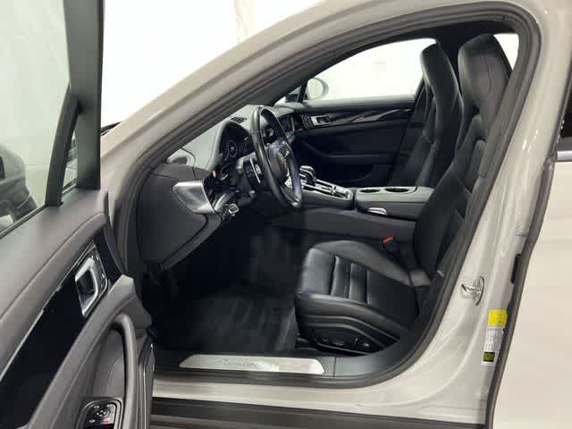 Thumbnail: 2022 Porsche Panamera - 10