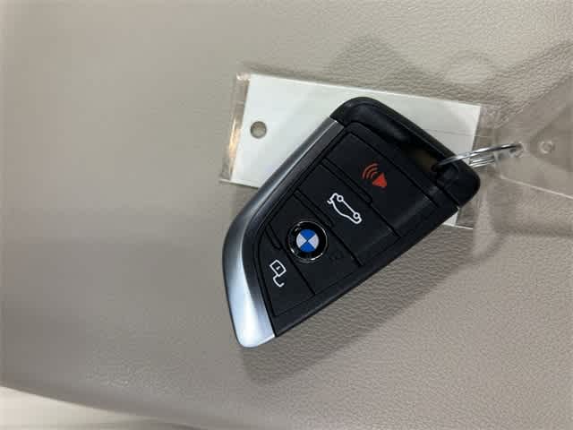 Thumbnail: 2023 BMW X4 - 33