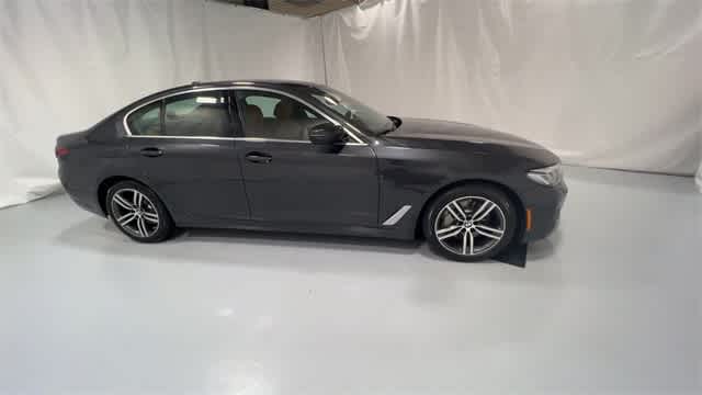 Thumbnail: 2022 BMW 5 Series - 9