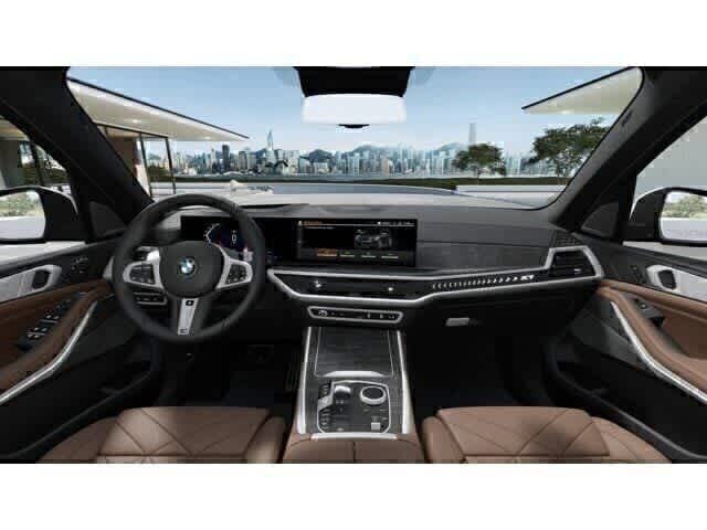 Thumbnail: 2026 BMW X7 - 10