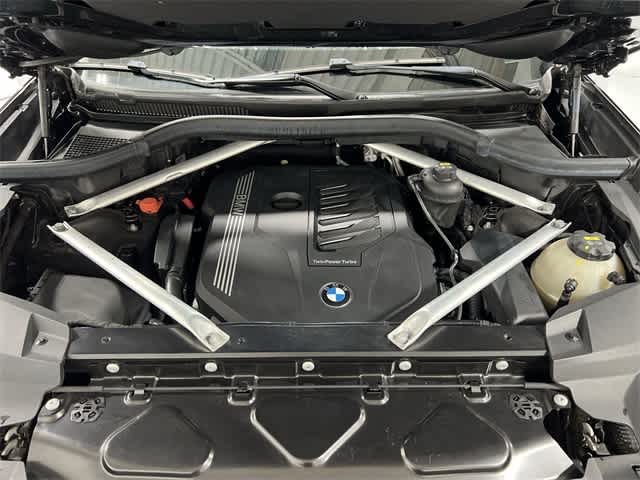 Thumbnail: 2019 BMW X7 - 19