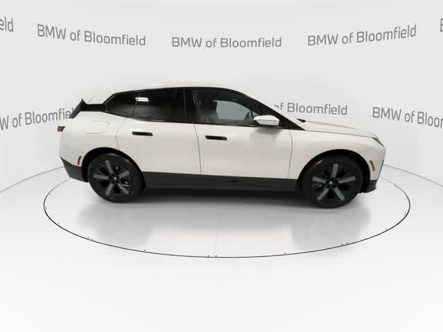 Thumbnail: 2024 BMW iX - 9