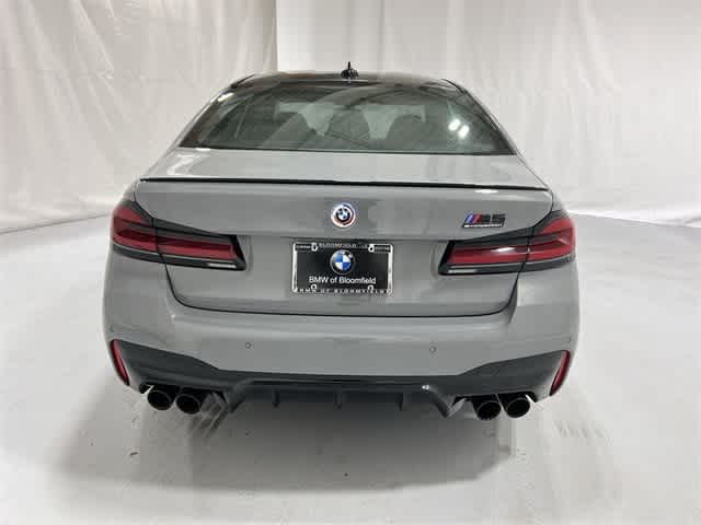 Thumbnail: 2023 BMW M5 - 13