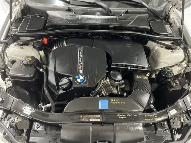 Thumbnail: 2011 BMW 3 Series - 19