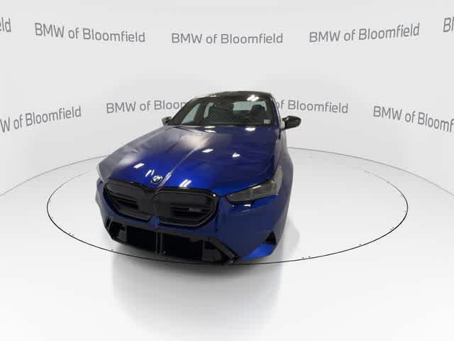 Thumbnail: 2025 BMW M5 - 3