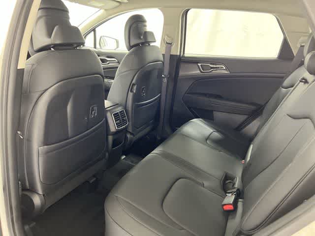 Thumbnail: 2023 Kia Sportage - 23