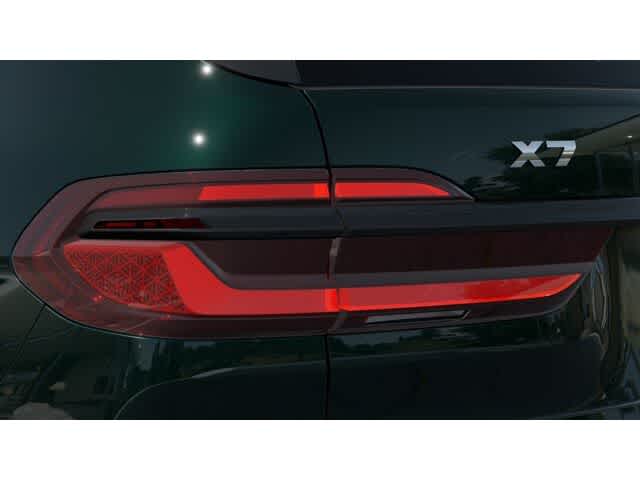 Thumbnail: 2026 BMW X7 - 8