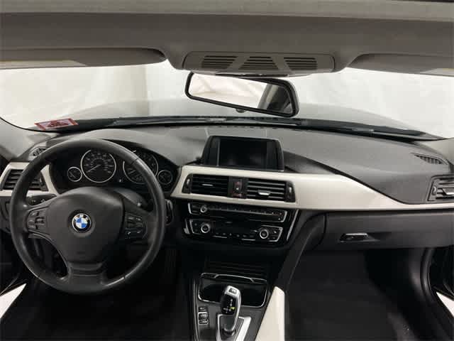 Thumbnail: 2017 BMW 3 Series - 20