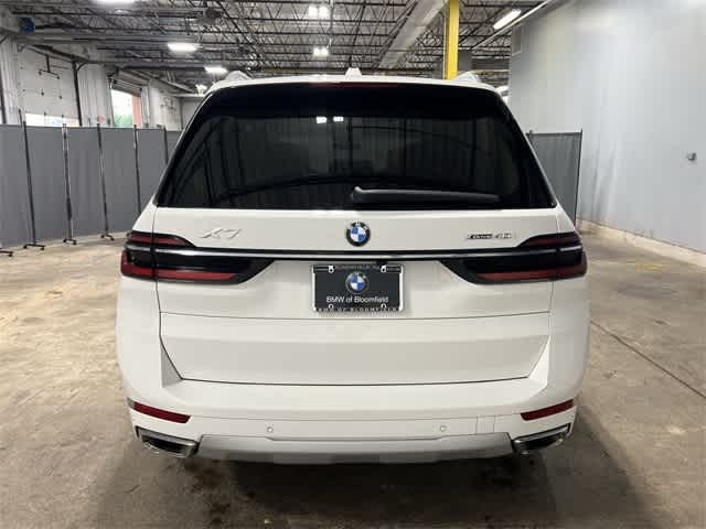 Thumbnail: 2023 BMW X7 - 13