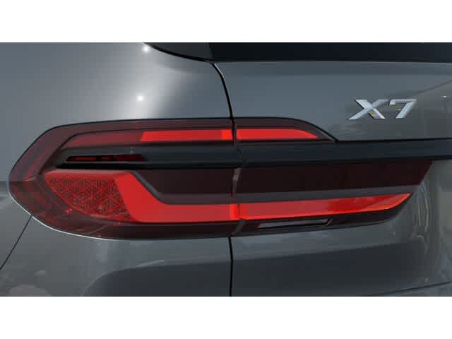 Thumbnail: 2026 BMW X7 - 8