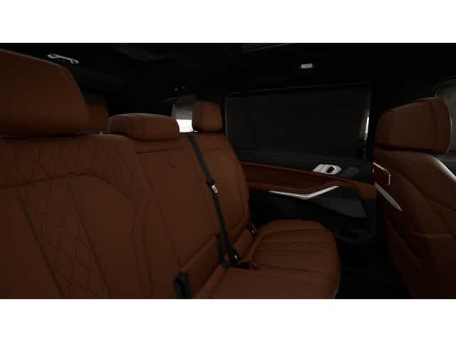 2026 BMW X7 M60i 12