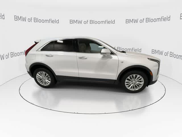 Thumbnail: 2024 Cadillac XT4 - 9