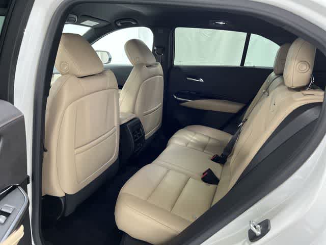Thumbnail: 2024 Cadillac XT4 - 23