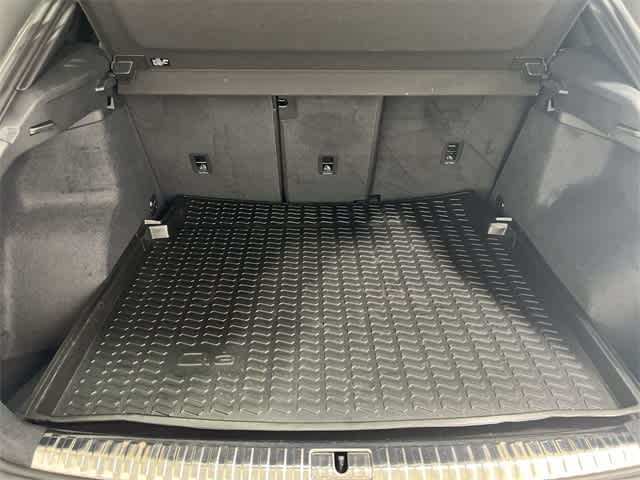 Thumbnail: 2024 Audi Q3 - 32