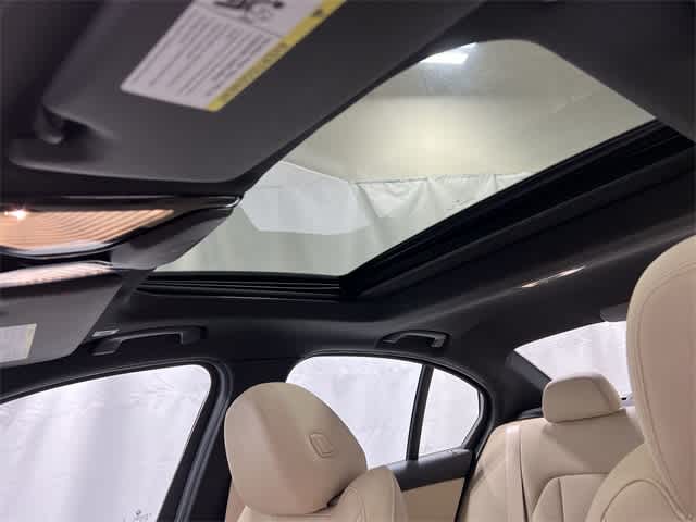 Thumbnail: 2021 BMW 3 Series - 23