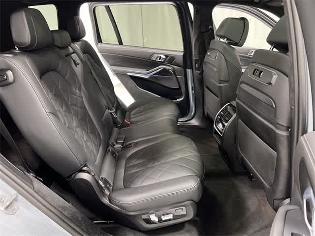Thumbnail: 2024 BMW X7 - 25