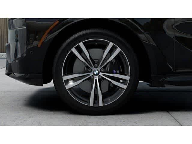 Thumbnail: 2027 BMW X7 - 7