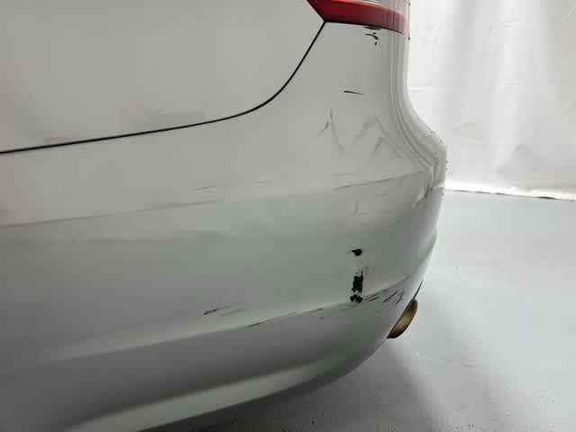 Thumbnail: 2013 Volkswagen Passat - 33