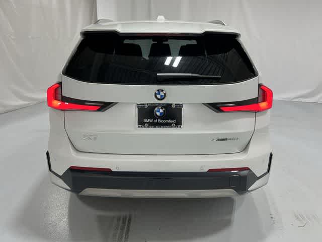 Thumbnail: 2025 BMW X1 - 13