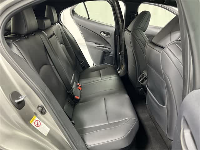 Thumbnail: 2019 Lexus UX - 25