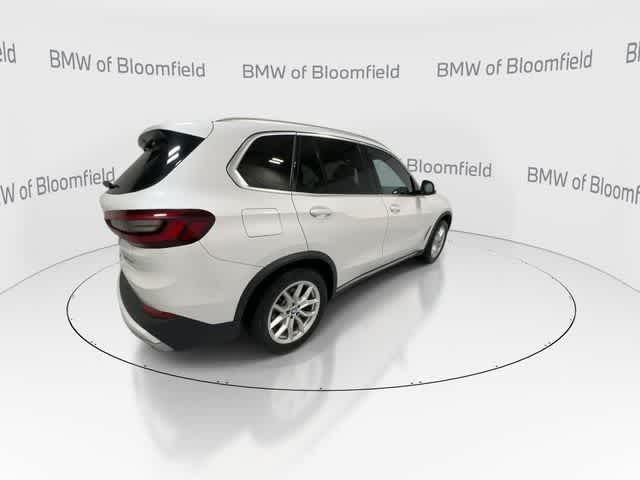 Thumbnail: 2023 BMW X5 - 8
