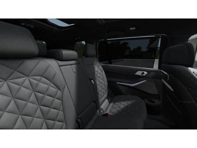Thumbnail: 2027 BMW X7 - 12