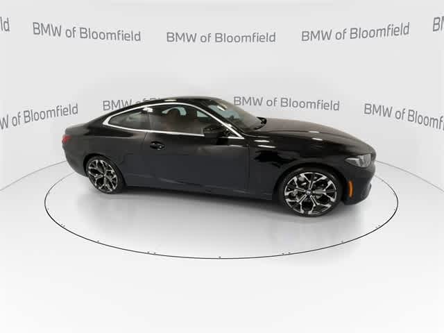 Thumbnail: 2025 BMW 4 Series - 9