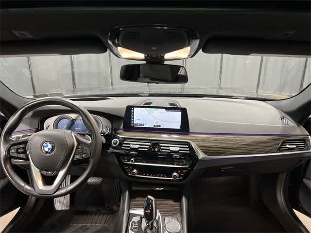Thumbnail: 2018 BMW 5 Series - 21