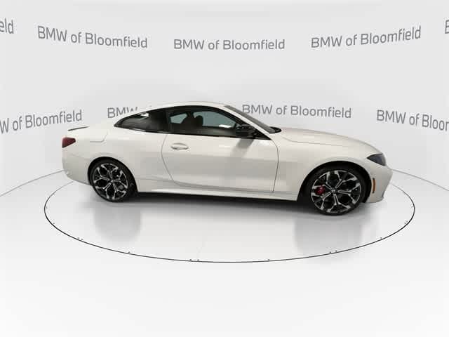Thumbnail: 2025 BMW 4 Series - 9
