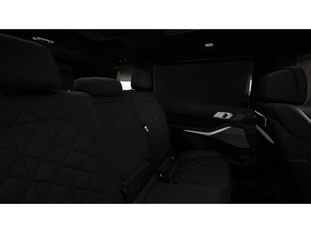 Thumbnail: 2026 BMW X7 - 12