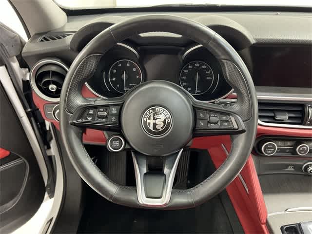 Thumbnail: 2021 Alfa Romeo Stelvio - 27