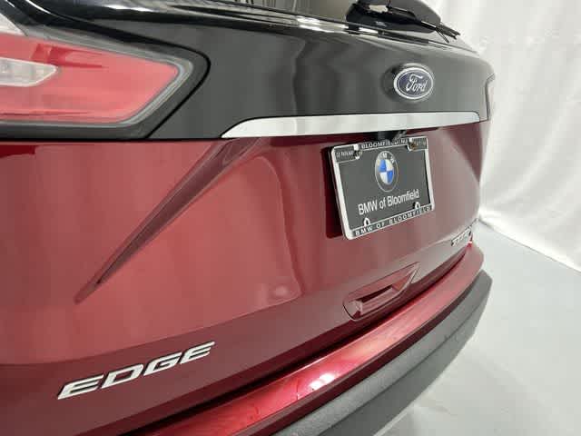 Thumbnail: 2019 Ford Edge - 17