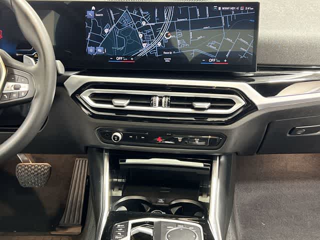 Thumbnail: 2023 BMW 3 Series - 28