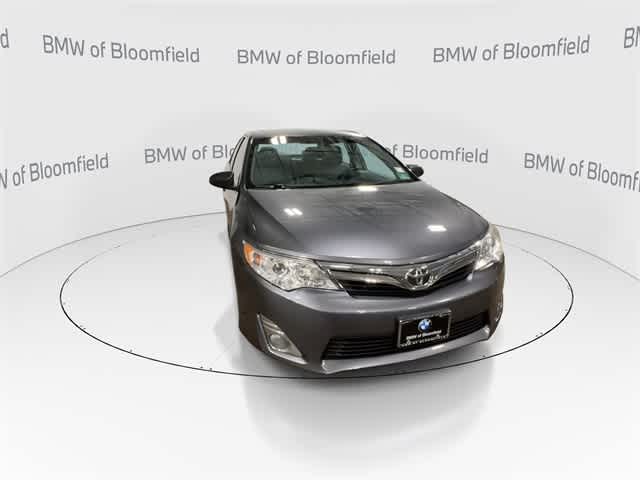 2014 Toyota Camry XLE 2