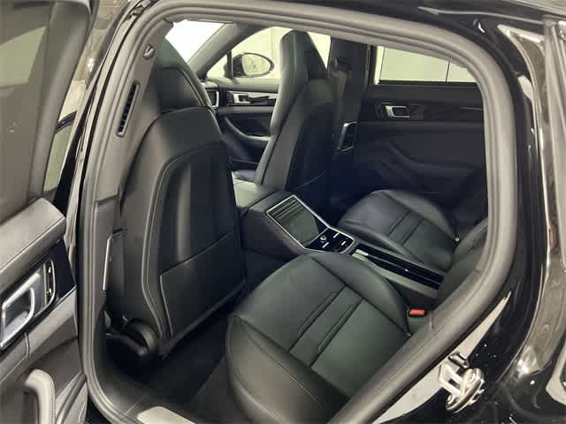 Thumbnail: 2018 Porsche Panamera - 24