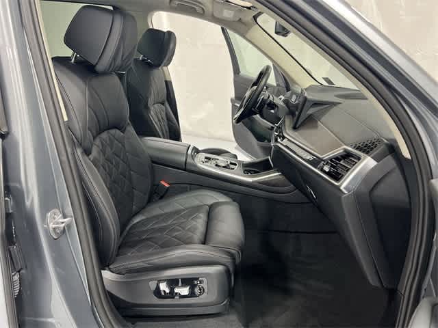 Thumbnail: 2024 BMW X7 - 26