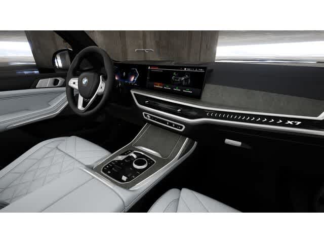 Thumbnail: 2026 BMW X7 - 14
