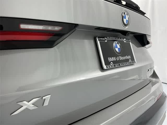 Thumbnail: 2025 BMW X1 - 17