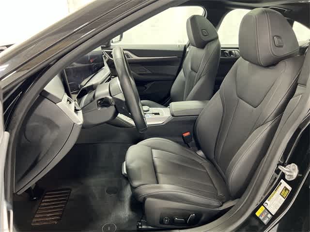 Thumbnail: 2025 BMW i4 - 21