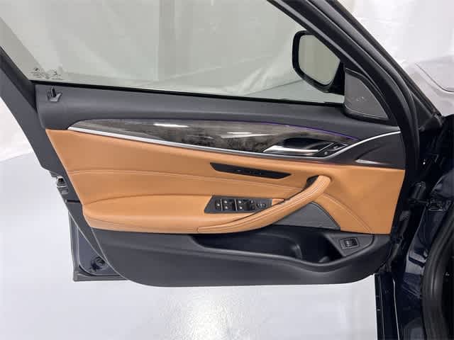 Thumbnail: 2018 BMW 5 Series - 35