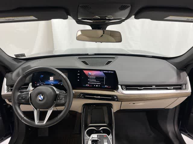 Thumbnail: 2025 BMW X1 - 20