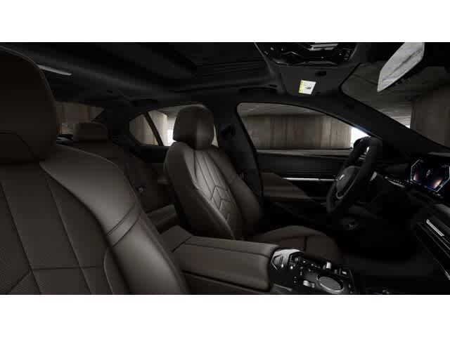 Thumbnail: 2026 BMW 5 Series - 9