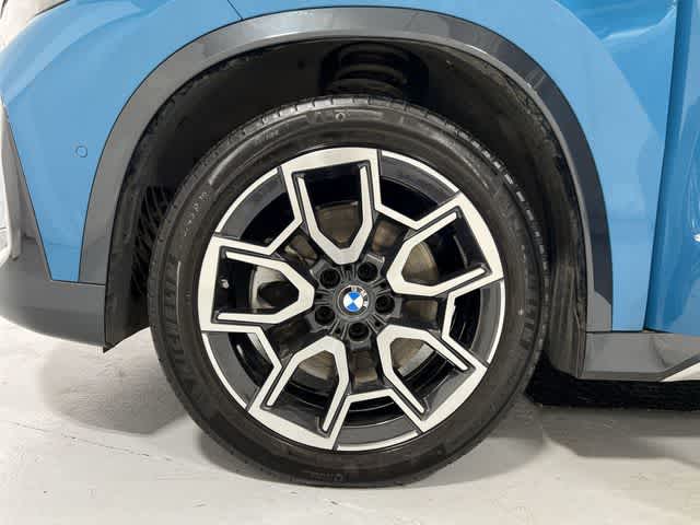 Thumbnail: 2025 BMW X1 - 18