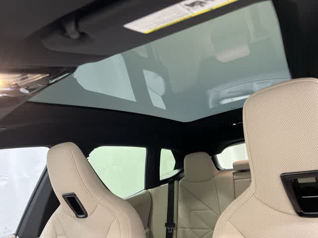 Thumbnail: 2023 BMW iX - 22