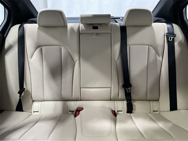 Thumbnail: 2025 BMW 3 Series - 22