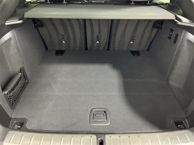 Thumbnail: 2025 BMW X4 - 32