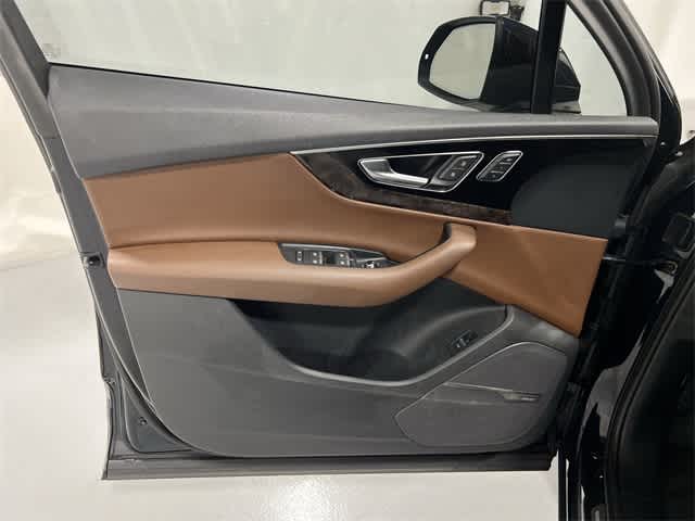 Thumbnail: 2017 Audi Q7 - 34