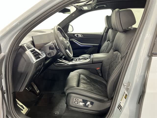 Thumbnail: 2024 BMW X7 - 10