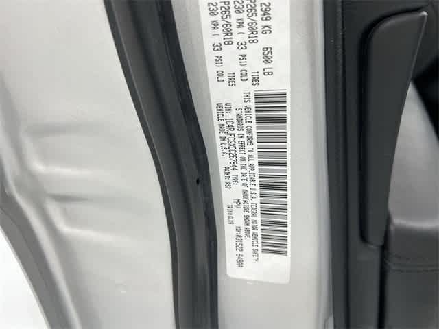 Thumbnail: 2012 Jeep Grand Cherokee - 33