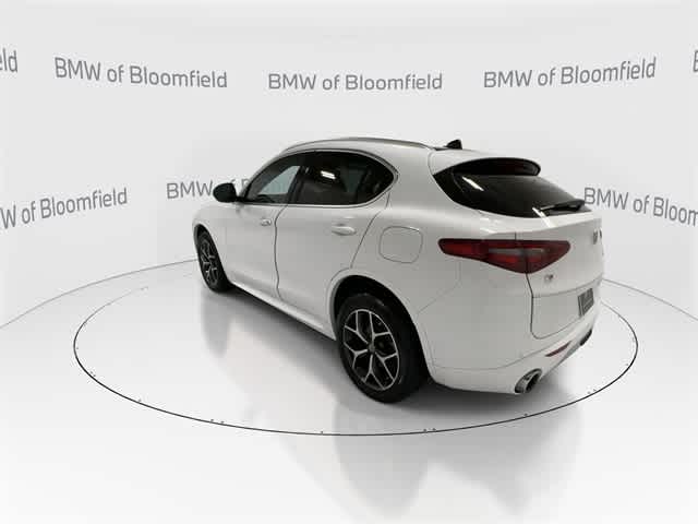 Thumbnail: 2021 Alfa Romeo Stelvio - 6